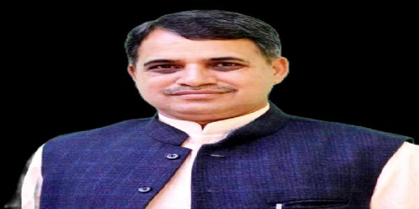 व्यवस्था परिवर्तन के नाम पर टैक्स का बोझ, पेट्रोल और डीजल पर पहले से ही ऊंचा वैट : दलीप ठाकुर