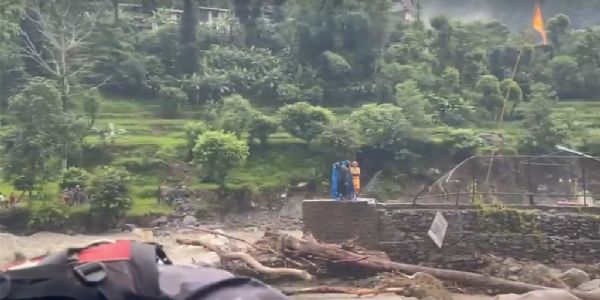 नेपाल के कास्की जिले में आई भीषण बाढ़ नेपाल के कास्की जिले में आई भीषण बाढ़