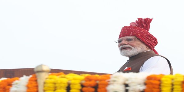 प्रधानमंत्री नरेन्द्र मोदी लाल किले पर देश को संबोधित करने के दौरान। प्रधानमंत्री नरेन्द्र मोदी लाल किले पर देश को संबोधित करने के दौरान।