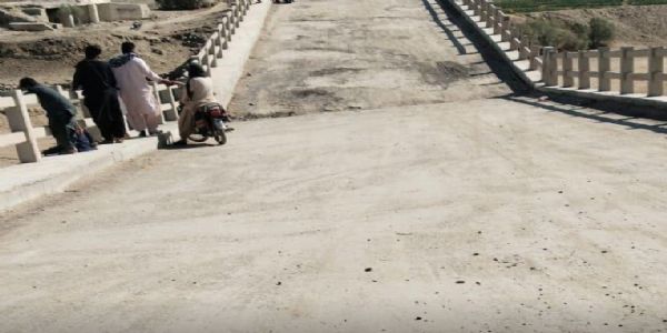 बलोचिस्तान के बोलन पुल को बनाया गया निशाना। बलोचिस्तान के बोलन पुल को बनाया गया निशाना।