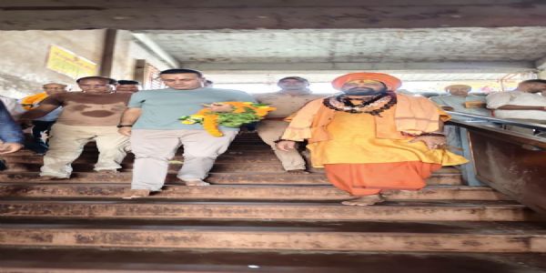 भारतीय क्रिकेट टीम के पूर्व विस्फोटक बल्लेबाज वीरेंद्र सहवाग भारतीय क्रिकेट टीम के पूर्व विस्फोटक बल्लेबाज वीरेंद्र सहवाग