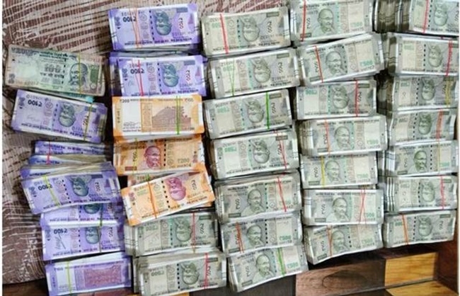 डीआरआई के जब्त सुपारी का फोटो डीआरआई के जब्त सुपारी का फोटो