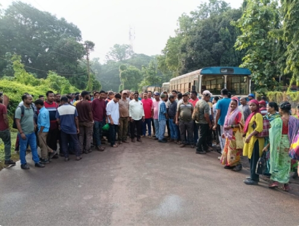 मजदूरों द्वारा हड़ताल मजदूरों द्वारा हड़ताल