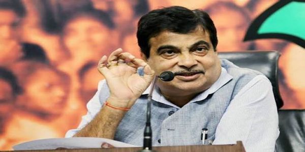 फाईल फोटो: केंद्रीय मंत्री नितीन गडकरी फाईल फोटो: केंद्रीय मंत्री नितीन गडकरी