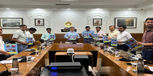 रिकार्ड समय में रेल पटरियों की जांच, खड़गपुर मंडल की टीम सम्मानित