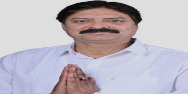 विजिलेंस जांच के दौरान जुटी भीड़ पर कांग्रेस ने उठाए सवाल