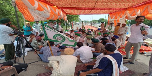 जींद :खनौरी बॉर्डर पर किसानों ने किया अर्धनग्र प्रर्दशन का ऐलान