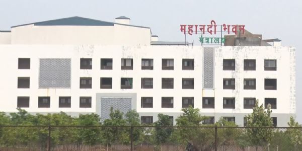 छत्तीसगढ़ में बड़ा प्रशासनिक फेरबदल, छह जिलों के कलेक्टर बदले गए, 22 आईएएस अधिकारियों को नई जिम्मेदारी