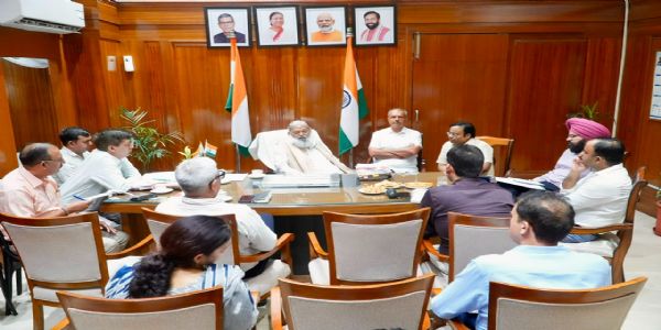 हरियाणा रोडवेज में यात्रियों की सुविधा के लिए एक माह में लांच हाेगा मोबाइल ऐप: अनिल विज