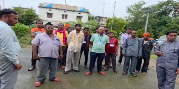 सूरजपुर अपर कलेक्टर पर प्लेसमेंट कर्मचारियों से मारपीट और अभद्रता का आरोप, थाने में शिकायत
