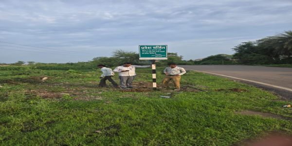 धमतरी : भखारा मार्ग पर भारी वाहनों के आवागमन का समय निर्धारित