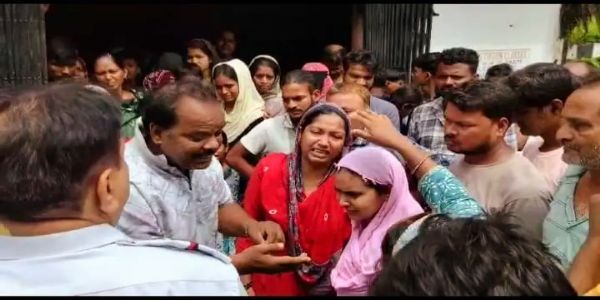 नदी से बरामद हुआ स्कूटी समेत डूबे युवक का शव, इलाके में सनसनी