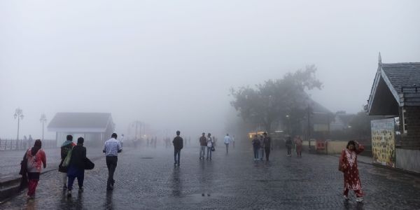भारी बारिश से हिमाचल में जनजीवन प्रभावित, 279 सड़कें बंद, मानसून से नुकसान एक हजार करोड़ रुपये पहुंचा