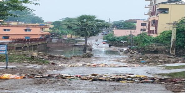 जमशेदपुर में घटने लगा स्वर्णरेखा और खरकई का जलस्तर