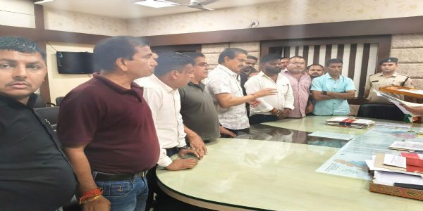 मतदाता सूचियों में भारी गड़बड़ियां, कांग्रेस ने जिला निर्वाचन अधिकारी से निष्पक्ष जांच की मांग की