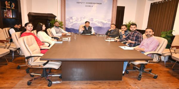 आपदा से प्रभावित योजनाओं की मरम्मत के प्रस्ताव जल्द भेजें : उपायुक्त अनुपम कश्यप
