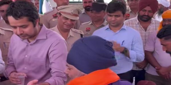 सिरसा में पानी की टंकी पर चढ़े किसान छठे दिन नीचे उतारे