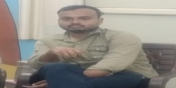 लेखपाल 10 हजार रुपये की रिश्वत लेते रंगेहाथ गिरफ्तार