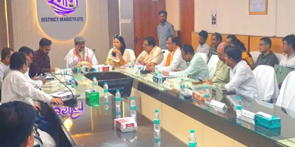 हुगली में भूमि संबंधी समस्याओं पर विशेष समीक्षा, मंत्री ने उद्योग व रोजगार को लेकर बताई सरकार की योजना