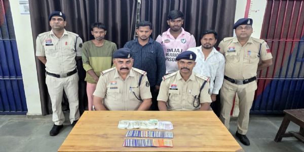 जांजगीर में जुआ फड़ पर कोतवाली पुलिस की रेड, चार जुआरी गिरफ्तार, 3530 रुपये जब्त
