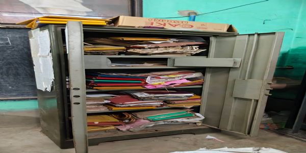 घोषपुर यूनियन नेताजी विद्यापीठ में दुस्साहसिक चोरी, 10 से 12 लाख रुपये चोरी होने का आरोप