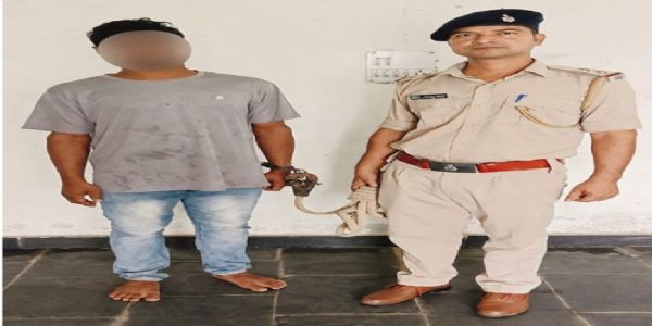 दुष्कर्म के आराेप में मुंहबोला देवर गिरफ्तार