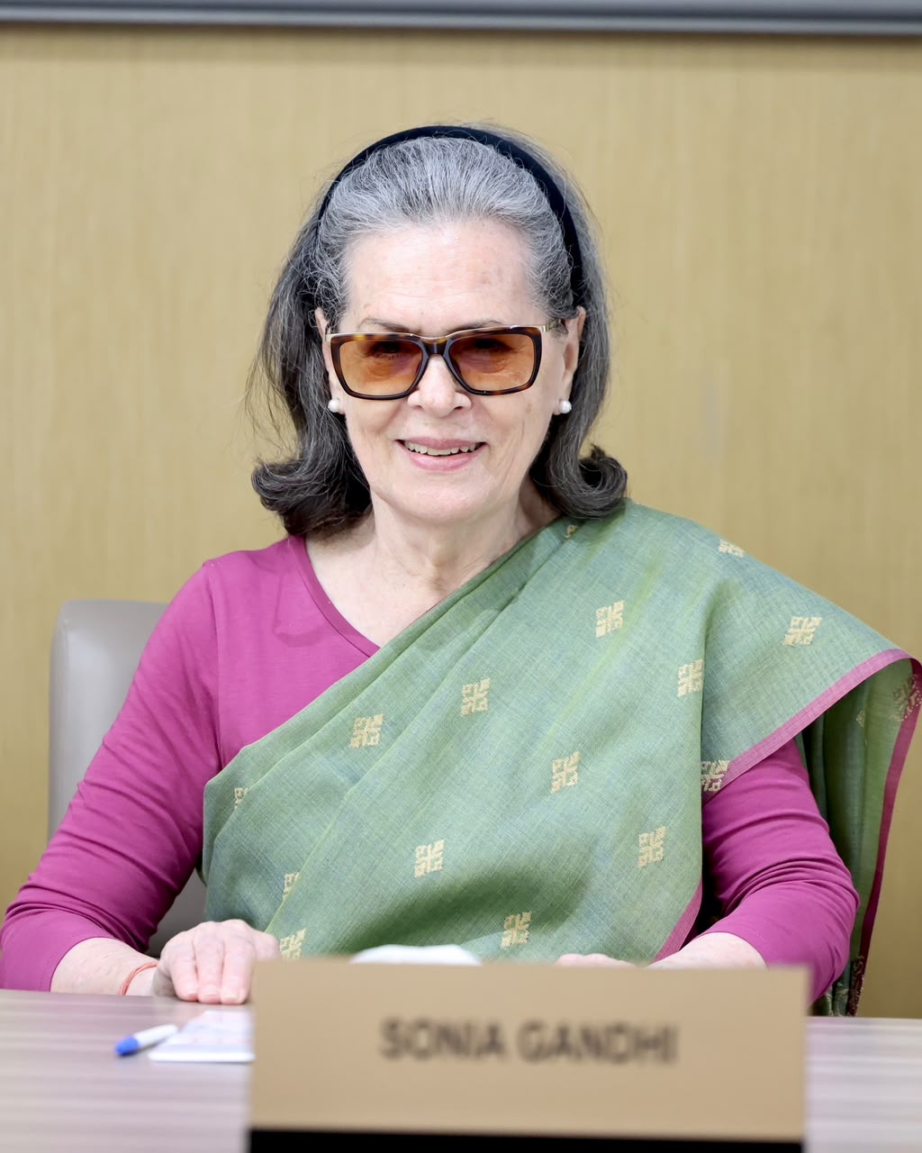 कांग्रेस कार्यसमिति (सीडब्ल्यूसी) की बैठक में संसदीय दल की अध्यक्ष सोनिया गांधी। कांग्रेस कार्यसमिति (सीडब्ल्यूसी) की बैठक में संसदीय दल की अध्यक्ष सोनिया गांधी।
