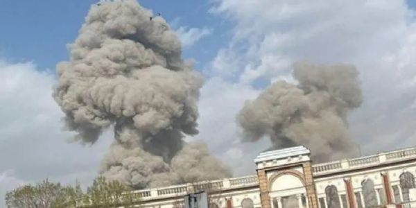 अमेरिका और इजराइल ने ईरान के खिलाफ 28 फरवरी को एकीकृत सैन्य हमला किया था। इस हमले के दौरान राजधानी तेहरान स्थित हसन अबाद स्क्वायर के पास विस्फोट के बाद आग लग गई थी। फाइल फोटो - इंटरनेट मीडिया अमेरिका और इजराइल ने ईरान के खिलाफ 28 फरवरी को एकीकृत सैन्य हमला किया था। इस हमले के दौरान राजधानी तेहरान स्थित हसन अबाद स्क्वायर के पास विस्फोट के बाद आग लग गई थी। फाइल फोटो - इंटरनेट मीडिया