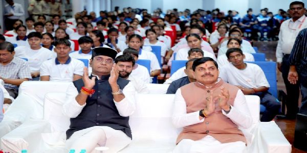 मध्य प्रदेश के 19 धार्मिक नगरों में की गई शराब बंदी : मोहन यादव