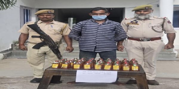 बिलावर में 55 बोतल अवैध शराब बरामद, एक तस्कर गिरफ्तार