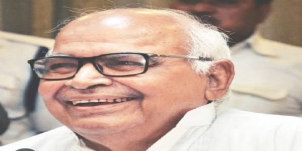 संसद परिसर में स्वांग प्रकरणः सभ्यों से बनती है सभा, उच्यते सभासु