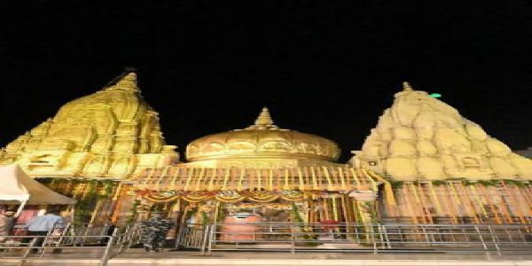 सावन के पहले सोमवार की पूर्व संध्या पर केसरियामय हुई काशी, 
