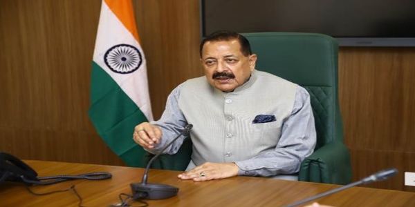 केंद्रीय मंत्री डॉ. जितेंद्र सिंह ने उझ बहुउद्देशीय परियोजना की समीक्षा बैठक के दौरान। केंद्रीय मंत्री डॉ. जितेंद्र सिंह ने उझ बहुउद्देशीय परियोजना की समीक्षा बैठक के दौरान।
