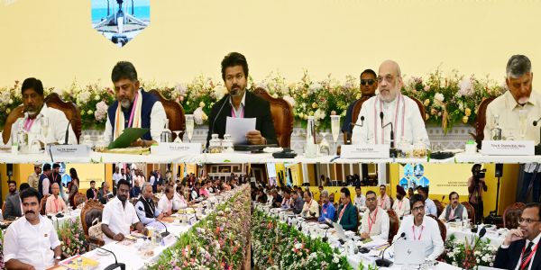 तमिलनाडु के महाबलीपुरम (Mahabalipuram) में 31वीं दक्षिणी क्षेत्रीय परिषद (Southern Zonal Council) की बैठक शुरू हुई तमिलनाडु के महाबलीपुरम (Mahabalipuram) में 31वीं दक्षिणी क्षेत्रीय परिषद (Southern Zonal Council) की बैठक शुरू हुई