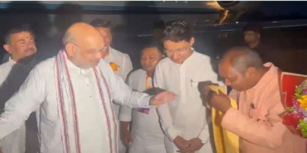 उत्तर बंगाल के तीन दिवसीय दौरे पर पहुंचे गृह मंत्री अमित शाह