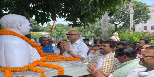 आधुनिक भारत के निर्माता और संचार क्रांति के जनक थे राजीव गांधी : राजेश राम