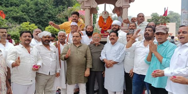 राजीव गांधी ने देश को 21वीं सदी में ले जाने का सपना देखा था : राजेश्वर पटेल