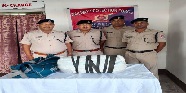 रंगापारा रेलवे आरपीएफ टीम जब्त किया गांजा