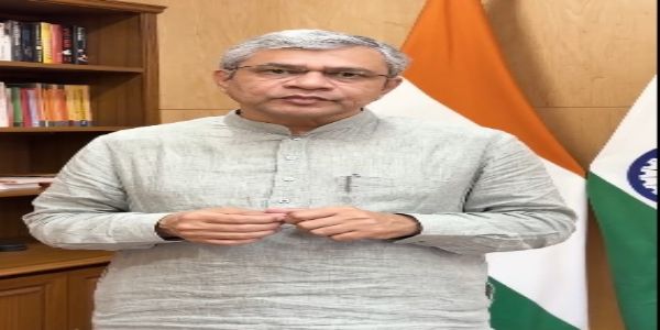 भारत में पिछले साल 32 करोड़ मोबाइल फोन बने, 99 फीसदी से अधिक फोन ‘मेड इन इंडिया’: वैष्णव