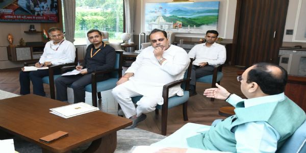 दिल्ली में मौसमी बीमारियों से निपटने को स्वास्थ्य व्यवस्था पूरी तरह तैयार: पंकज कुमार सिंह