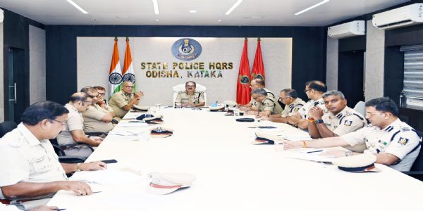 डीजीपी ने कानून-व्यवस्था की समीक्षा की, त्योहारों से पहले अपराध पर सख्ती के निर्देश