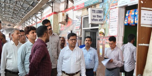 कानपुर सेंट्रल के पुनर्विकास कार्यों को पूरा करें समयबद्ध : रजनीश अग्रवाल