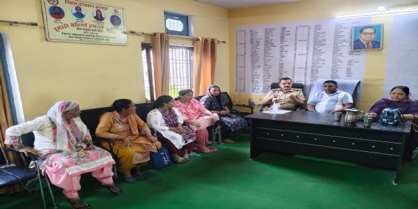 देहरा पुलिस ने 7 नव निर्वाचित पंचायतों में की नशा निवारण समितियों की बैठकें आयोजित
