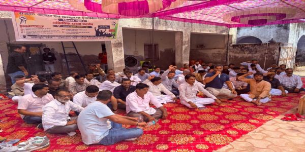 पोर्टल की तकनीकी खामियों व डीसीएस के विरोध में पटवारी-कानूनगो ने खोला मोर्चा