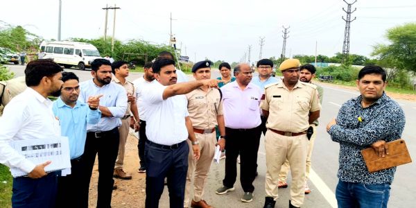 हाईवे पर अतिक्रमण बर्दाश्त नहीं, तत्काल हटाएं : डीएम