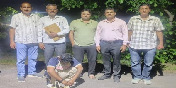 सिरसा: तीन तस्कर गिरफ्तार, लाखों रुपये की हेरोइन बरामद