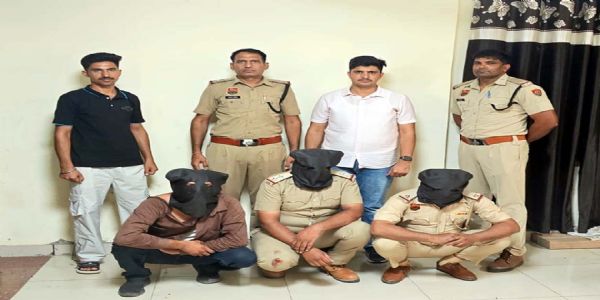 हिसार : पुलिस की वर्दी पहनकर चार लाख की ठगी,तीन आरोपी दबोचे