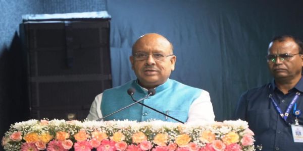 विश्वविद्यालयों को सार्वजनिक नीति और सतत जीवनशैली के मॉडल तैयार करने में सक्रिय भागीदार बनना होगा : विजेंद्र गुप्ता