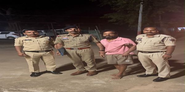 अपडेट : बिना वैध चिकित्सकीय पात्रता के बच्चे को इंजेक्शन लगाने का आरोप, आरोपित गिरफ्तार