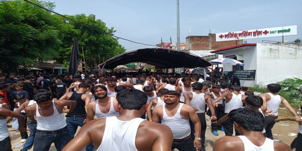 अमेठी में निकला अमारी का जुलूस, अज़ादारों ने पेश किया अलविदाई पुरसा
